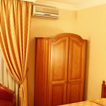 호텔 파세 헬베지아 4*