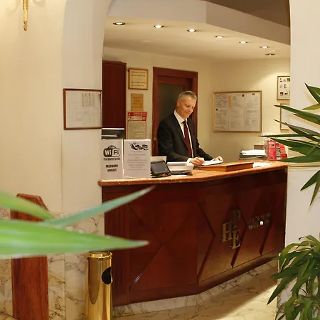 Pace Helvezia Hotel Řím