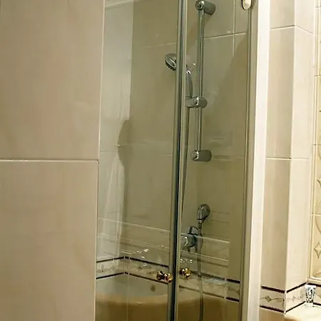 فندق باتشه هيليفيتسيا 4*